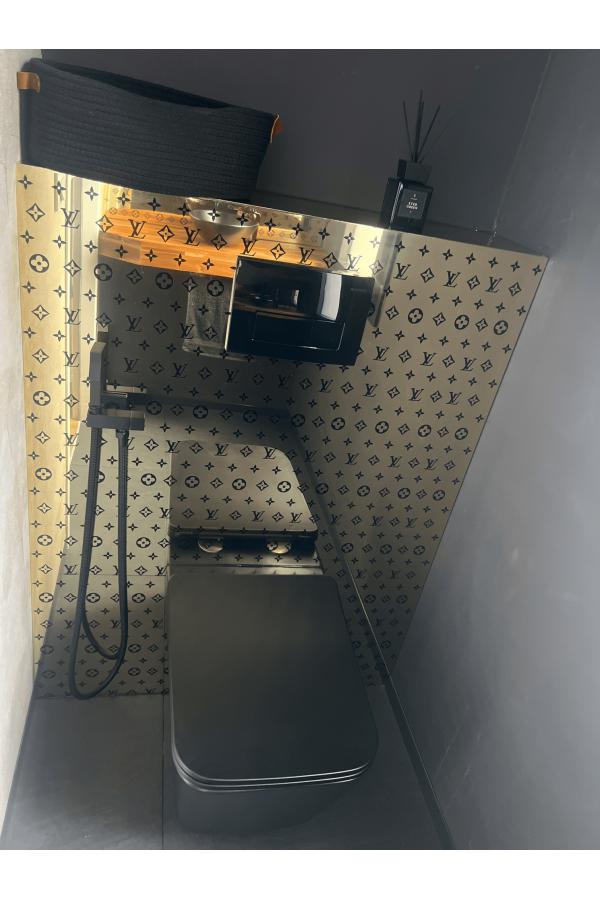 Toilette Design Luxe Louis Vuitton